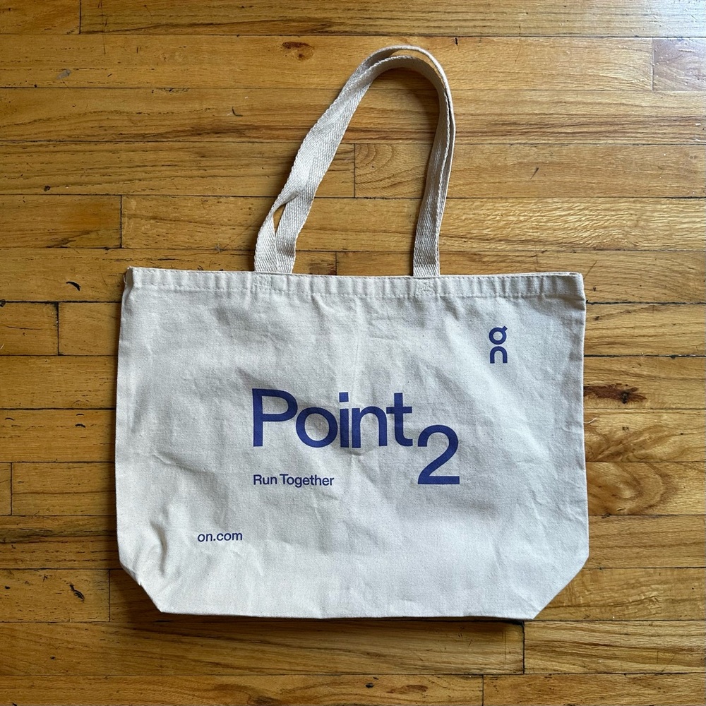 On Running large Tote Bag